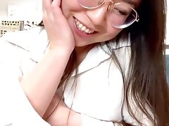 'YimingCuriosity 依鸣 - Chinese Secretary Dirty Talk JOI / Asian camgirl masturbate for you'