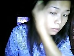 Filipina 32 yo webcam slut gives me a view of her big saggy tits