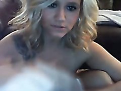 Alluring tattooed webcam blond haired sexpot impressed me with her solo