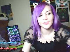 'Cute Emo Camgirl Fingers Her Pussy And Twerks For You'