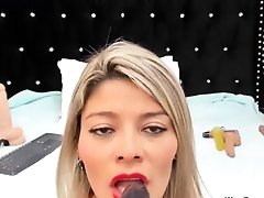 Latin MILF aqnal masturbates with toys in bed on webcam show