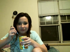 Hot Brunette Toying on Webcam