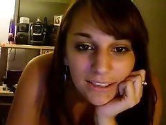 Curvy brunette girlfriend stripteases for me on cam