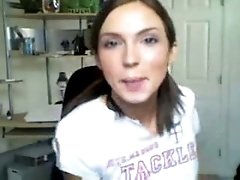 Shiny webcam teen spreads her butt cheeks apart exposing her asshole