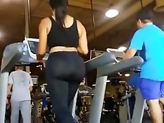 My buddy peeked on stunning sporty hottie on the treadmill in the gym