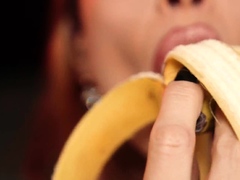 Gina Carla Banana Blowjob ASMR Onlyfans Video Leaked