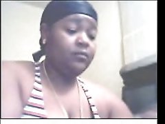 Fat ebony teen form Ohio flaunted her saggy melons on webcam for me