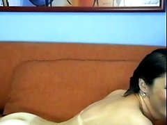 Cute brunette maturbates on webcam in her bedroom