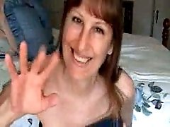 Slutty amateur milf fucking herself with a dildo on webcam