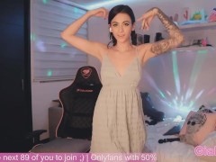 'Gia_Baker I love to tease you with my summer dress and then suck your dick '