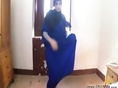 Arab girl dance on cam xxx 21 year old refugee in my hotel apartment for sex