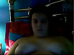 Nerdy and chubby girl shows her hairy cunt for the webcam