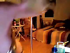 Hot bunny dances before her webcam