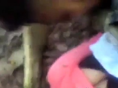 Sri Lankan women fuck in the jungle