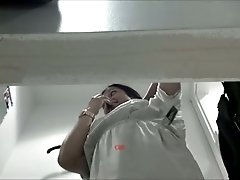 Hidden cam in the changing room to catch an Indian chubbster