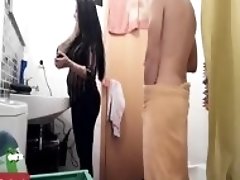 Live streaming cams cum in mouth of hijabi
