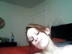 Voracious pale skin webcam slut finger bags her pinkish cunt