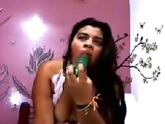 Long haired chubby webcam Indian nympho shows off her big booty