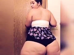 Shake big booty