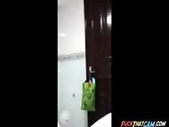 Desi girl bathing and cleaning under the pussy