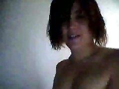 Playful webcam flirt shows off her naked body after the shower