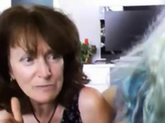 Real mother and not daughter Webcam 85