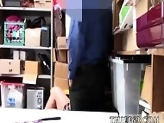 I caught my comrade s step sister and her having sex at work Suspect was viewed on camera