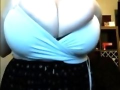 Huge boobs cam