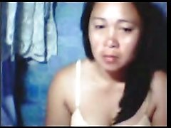 Chubby Filipina webcam MILF strokes her hairy pussy