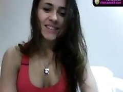 Two cuties in free chat on cam
